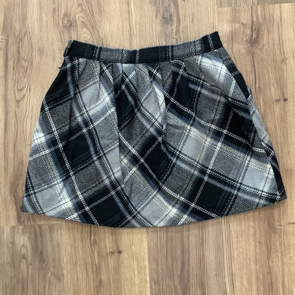 Old Navy Plaid Wool Skirt, Size 0 - Picture 2 of 8